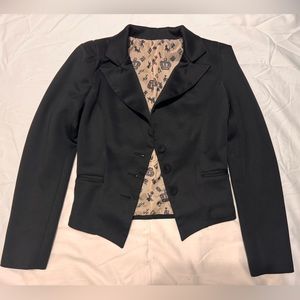 BLACK BLAZER- SMALL